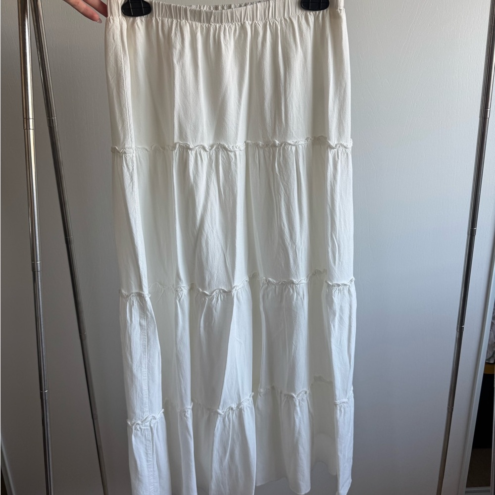 Brandy Melville white maxi skirt